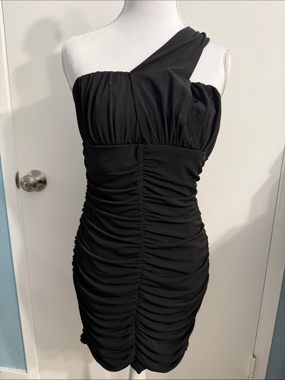 Black One-Shoulder Ruched Cocktail Dress